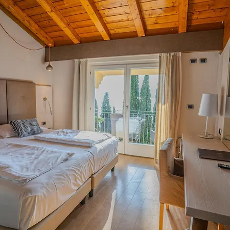 Galvani Hotel 4*