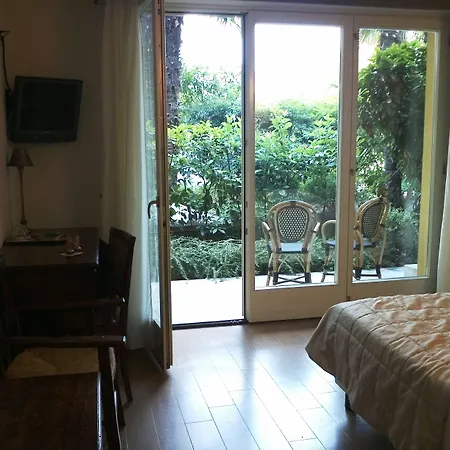 Galvani 4* Torri Del Benaco