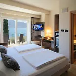 Hotel Galvani Torri Del Benaco