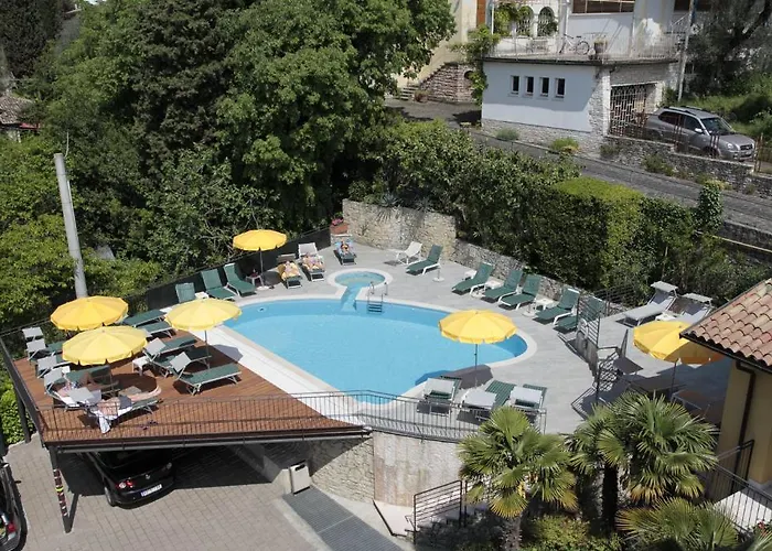 Galvani 4* Torri Del Benaco